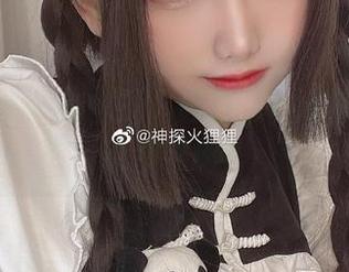 少女前线中的神探火狸狸，cos的每一帧都是梦啊！
