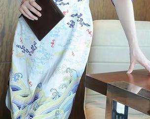 秀人网 – 空姐唐翩翩的图集：飞机上不止有美食，还有这种美丽？赶紧下载，做个有眼光的乘客！