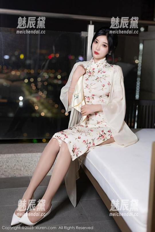 秀人网 - 星小兔Meetu的丝袜私房梦：这不是一只普通的兔子哦