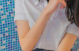 秀人网 – 林月月美脚写真：分享她的每一个角度，快来一起品味吧