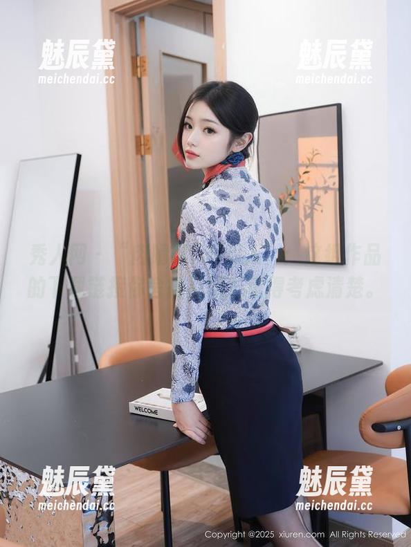 秀人网 - “肉晴MINI双人”：这组作品的下载链接你舍得点吗？真得考虑清楚。