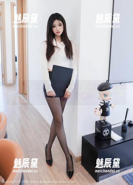秀人网-萌宝儿BoA 秀人网 - 无圣光的办公室:萌宝儿BoA秘书来袭,套图更有趣!
