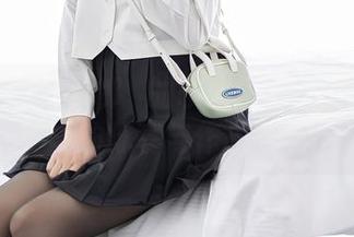 秀人网 – 兔女郎裡的软软子：那些她没说的分享与作品！