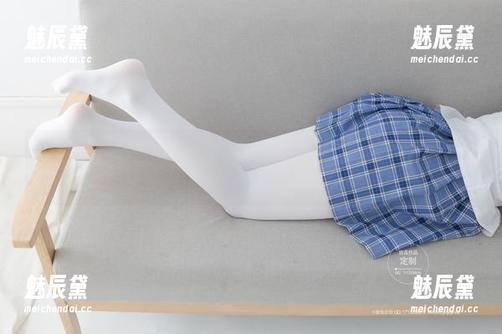 紧急企划-小恩 紧急企划 - 小恩美腿高清写真推荐——腿部细节到位,让人想多停留