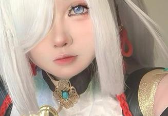 看这修女与纯爱neko的写真，似乎一瞬间不再纯洁