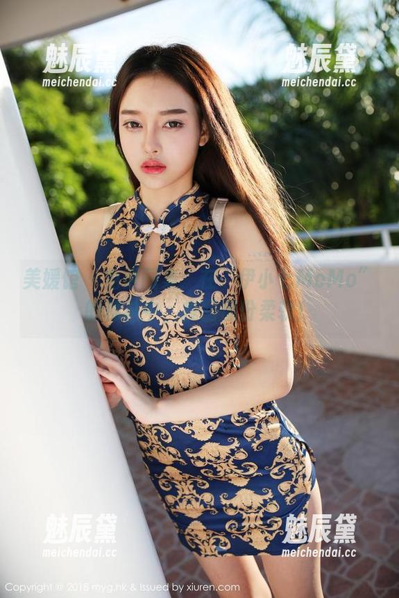 美媛馆 - 免费图集：在“伊小七MoMo”的棉袜中，找回那份柔软！