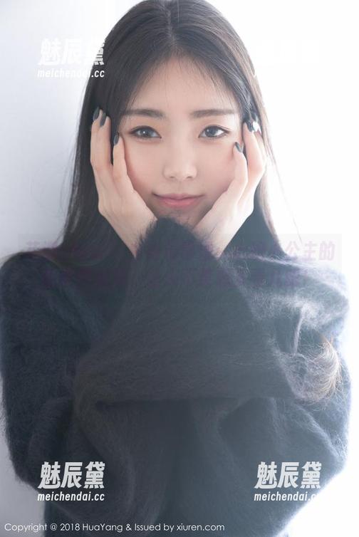 花漾show-心妍小公主 花漾show - 白衬衫再现:心妍小公主的最新作品集,让人不禁想多看几眼!
