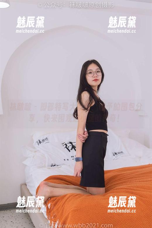 袜啵啵-稚予 袜啵啵 - 脚部特写大聚会:稚予的图包分享,快来围观这小腿的神奇!