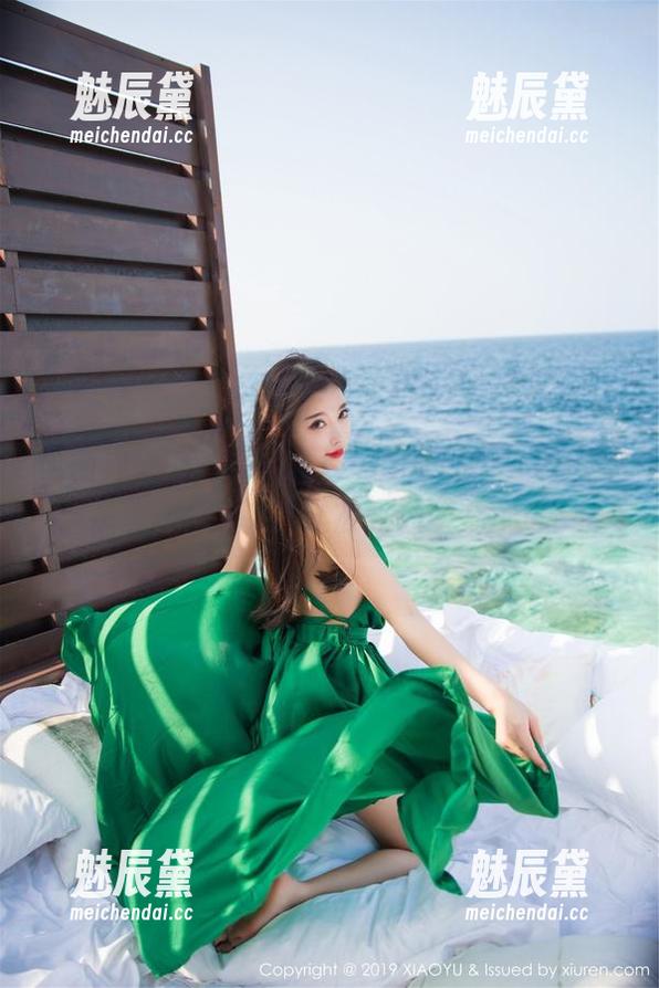 语画界-杨紫嫣Cynthia 语画界 - 杨紫嫣Cynthia的制服写真:当课堂变成了秀场…