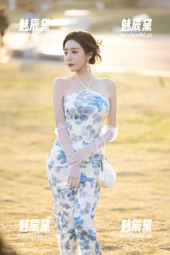 语画界-金纯一 语画界 - 那些年,金纯一的校服风采:图片合集,趣味无穷!