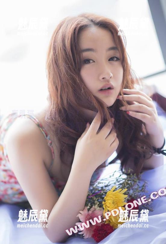 轰趴猫-陈雅漫 轰趴猫 - 逃离杂色!陈雅漫的白色图包下载,纯净到不敢呼吸!