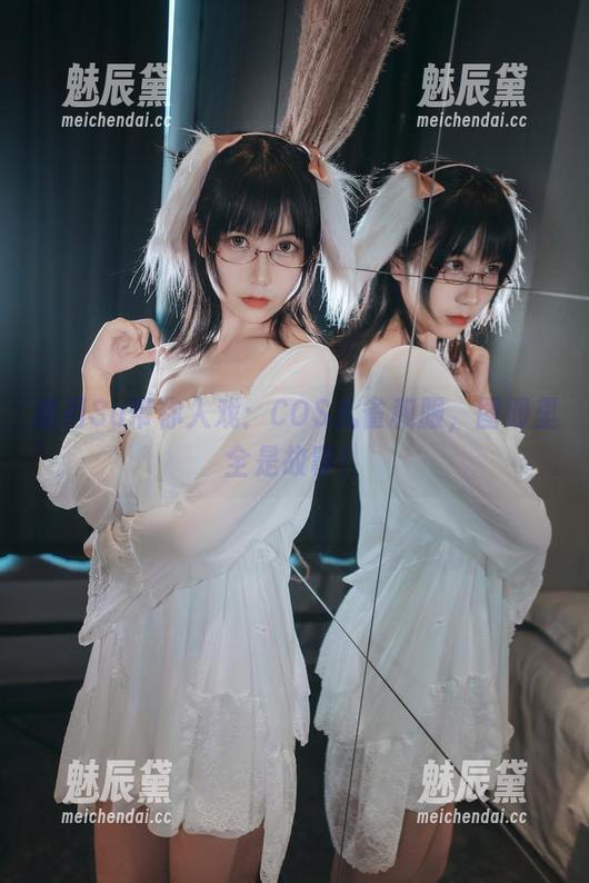 逐月Su带你入戏：COS孔雀和服，图册里全是故事！