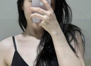 微密圈 – 油亮又诱惑,铁锤姐姐的写真分享,让人停不下来!