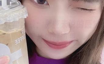 闪月半红裙合集：那些未说的感觉，藏在图片的缝隙里