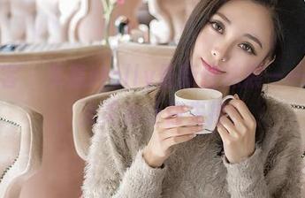 青豆客 – 朱赢Molly最新丝袜展——小心，太美会让你失控！